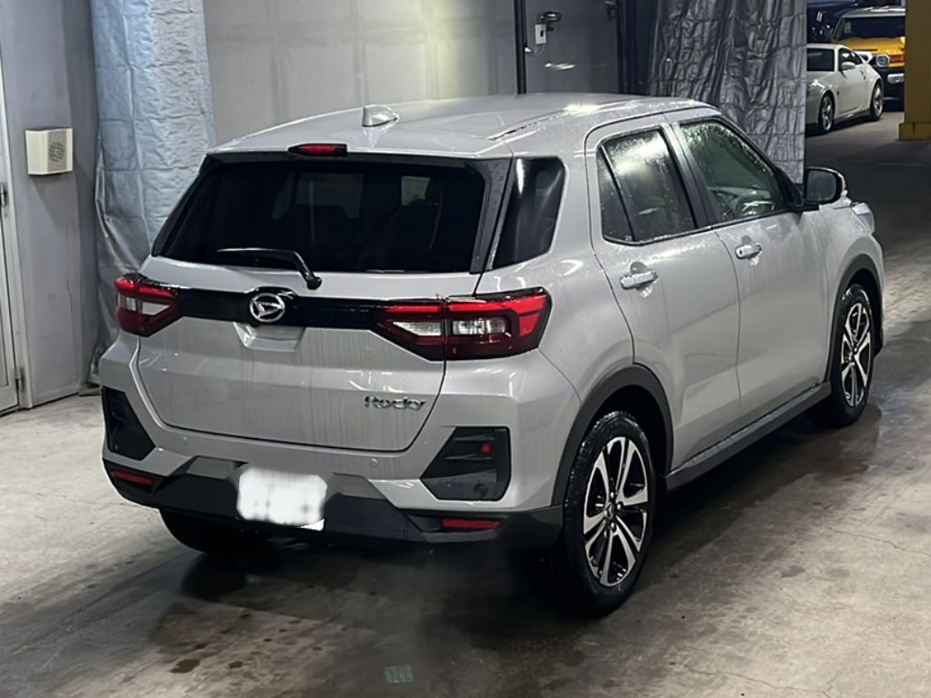 DAIHATSU ROCKY