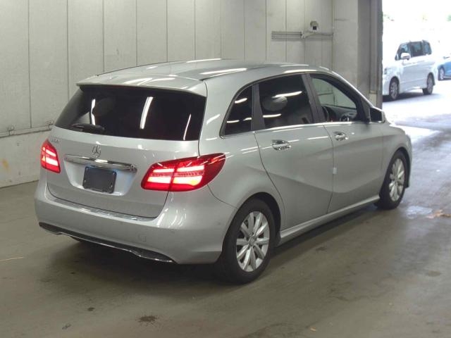 MERCEDES-BENZ B-CLASS