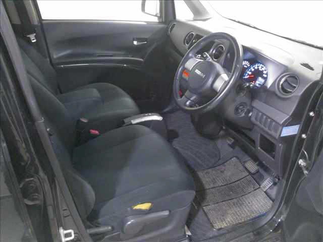 SUBARU LUCRA