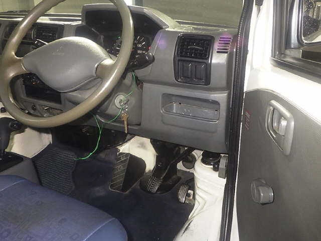 MITSUBISHI MINICAB