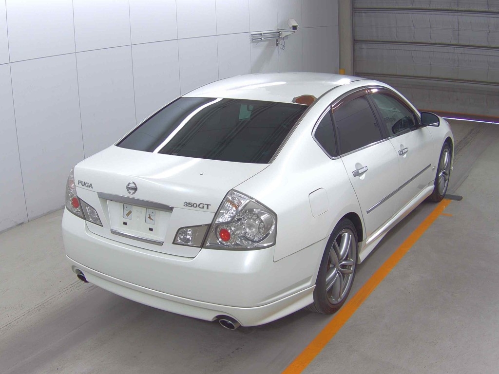 NISSAN FUGA