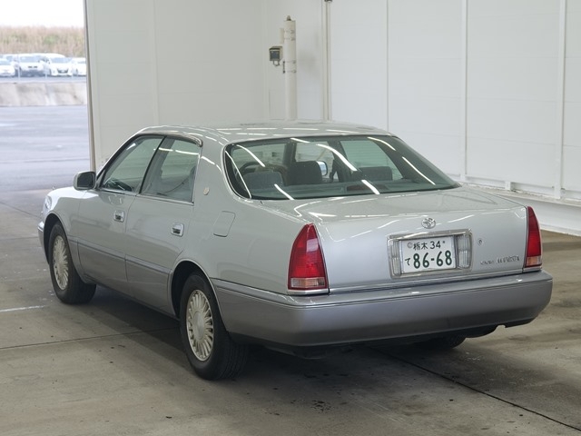 TOYOTA CROWN MAJESTA