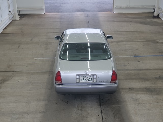 TOYOTA CROWN MAJESTA