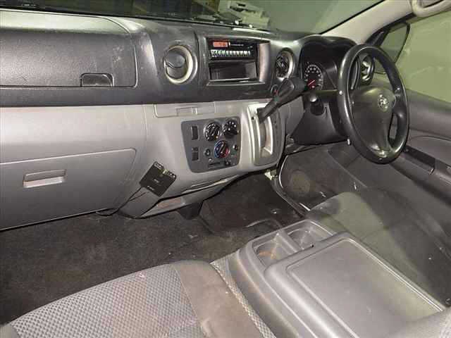 NISSAN NV350 CARAVAN