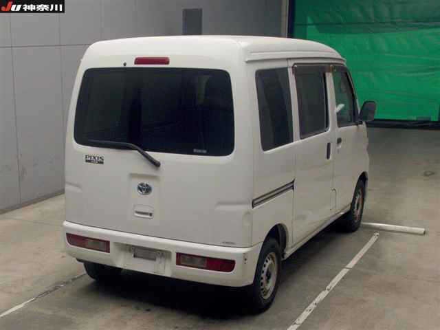 TOYOTA PIXIS VAN