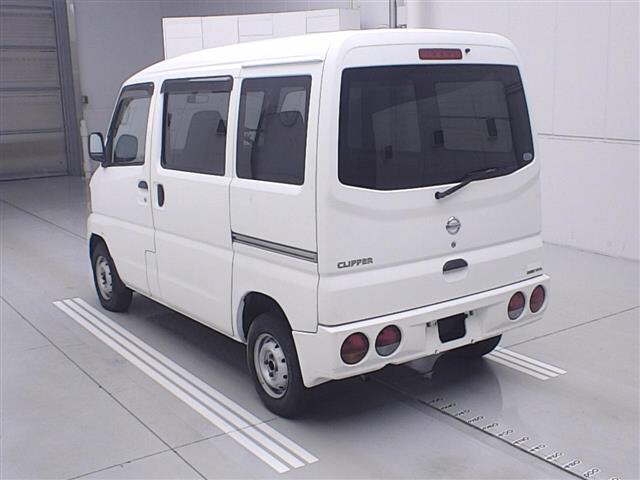 NISSAN CLIPPER