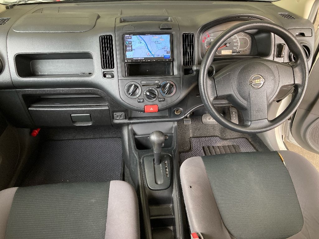 NISSAN AD