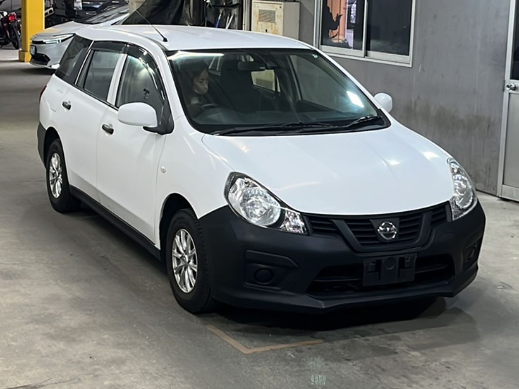 NISSAN AD