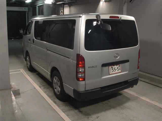 TOYOTA REGIUS ACE