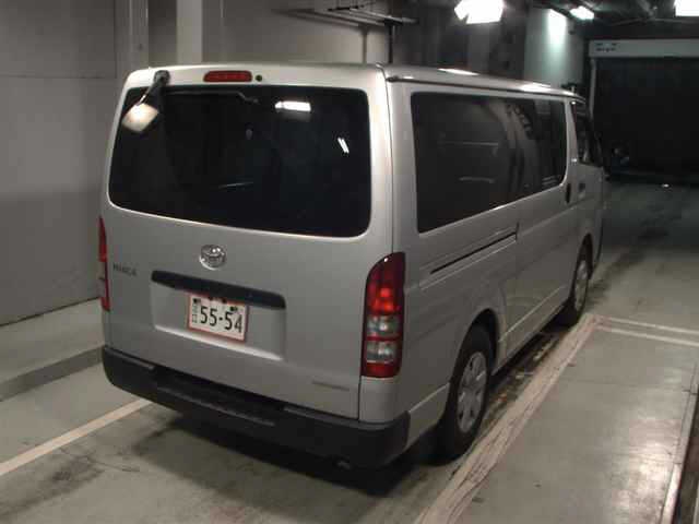 TOYOTA REGIUS ACE