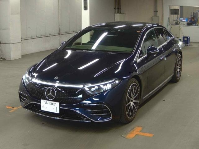 MERCEDES-BENZ EQS