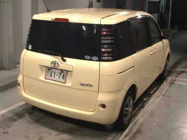 TOYOTA SIENTA