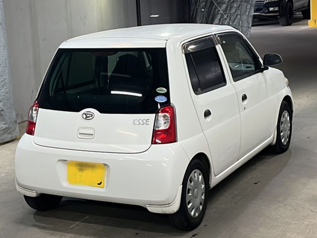 DAIHATSU ESSE