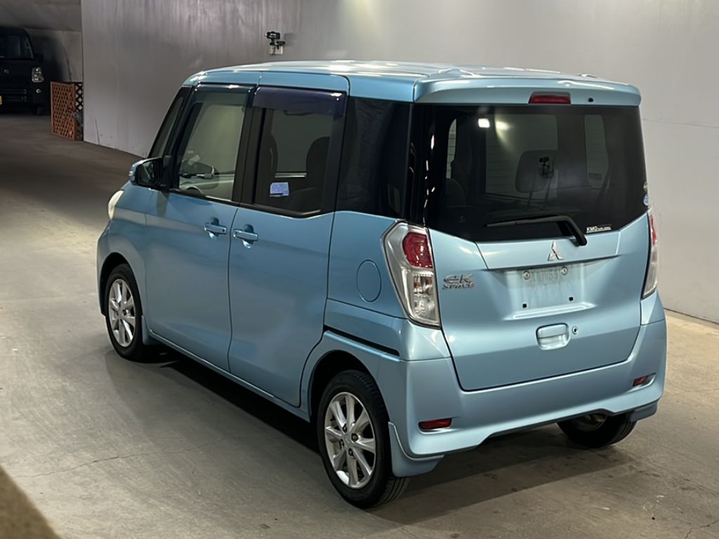 MITSUBISHI EK SPACE