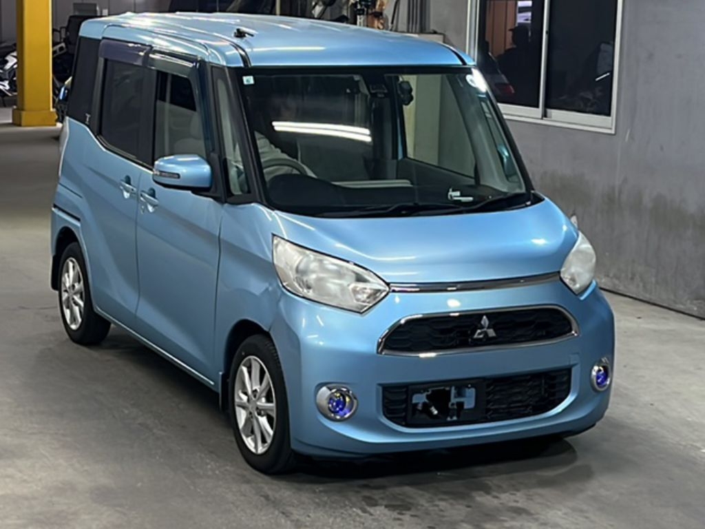 MITSUBISHI EK SPACE