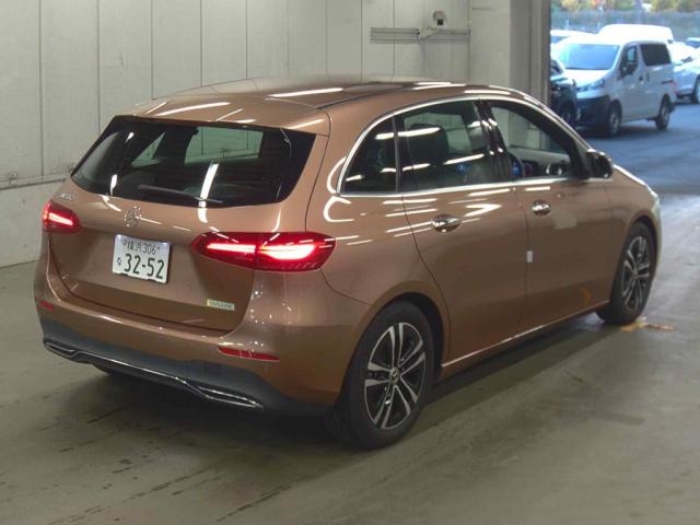 MERCEDES-BENZ B-CLASS