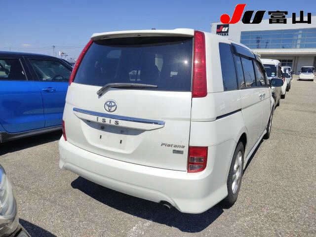 TOYOTA ISIS