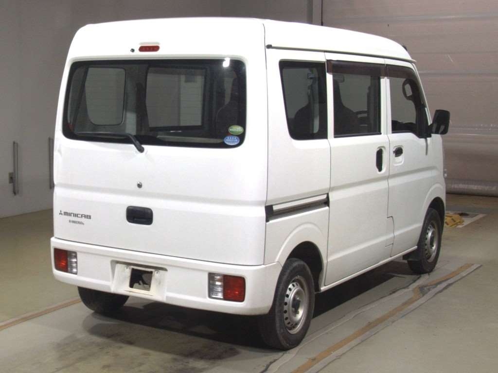 MITSUBISHI MINICAB