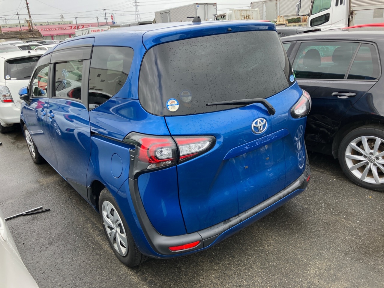 TOYOTA SIENTA
