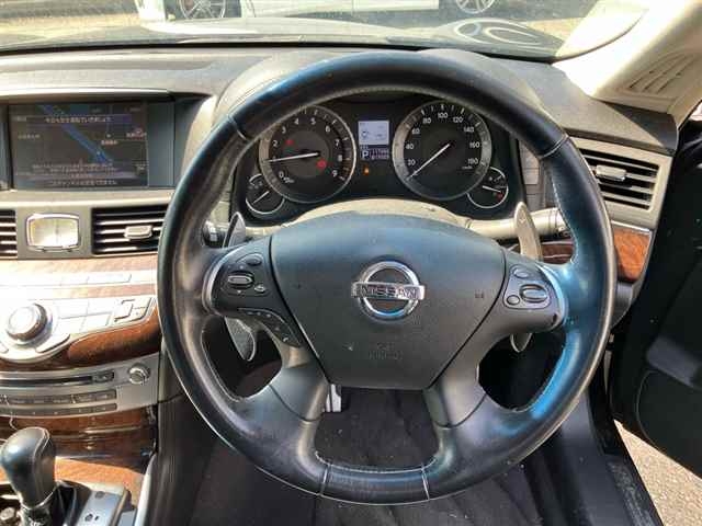 NISSAN FUGA