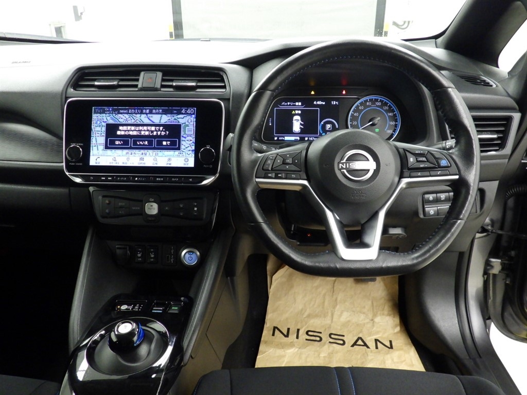 NISSAN LEAF