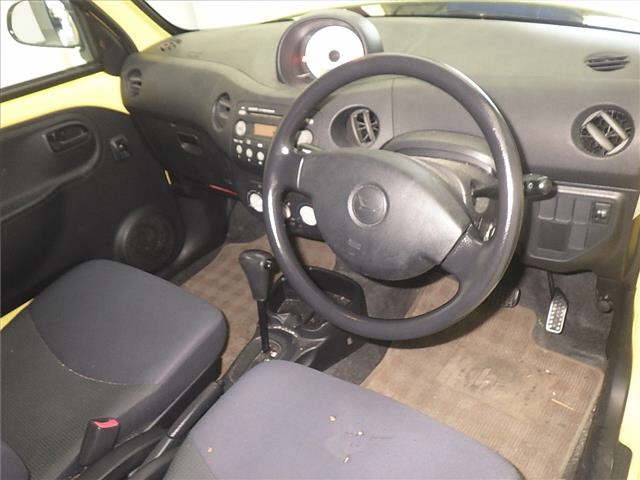DAIHATSU ESSE