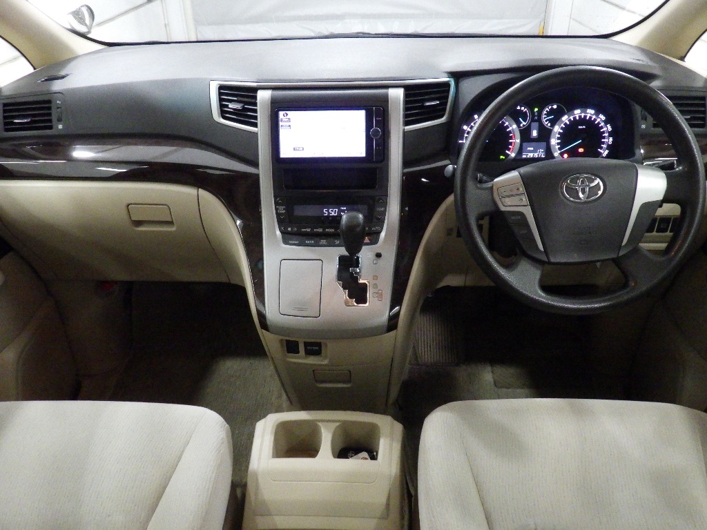 TOYOTA ALPHARD