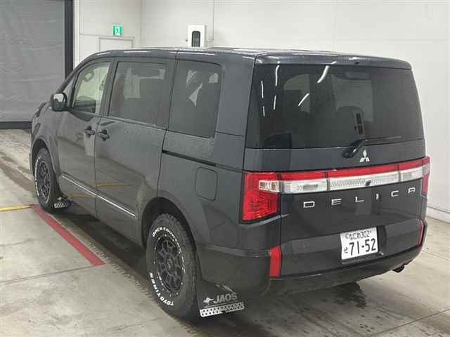 MITSUBISHI DELICA D:5