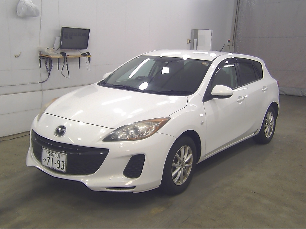 MAZDA AXELA