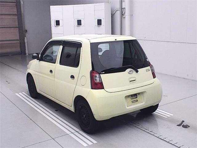 DAIHATSU ESSE