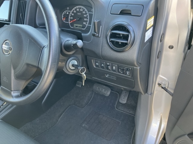 NISSAN AD