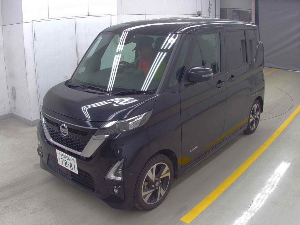 NISSAN ROOX
