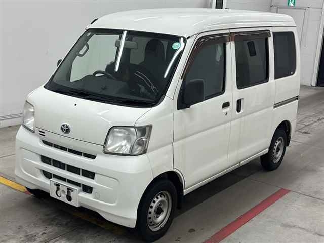 TOYOTA PIXIS VAN
