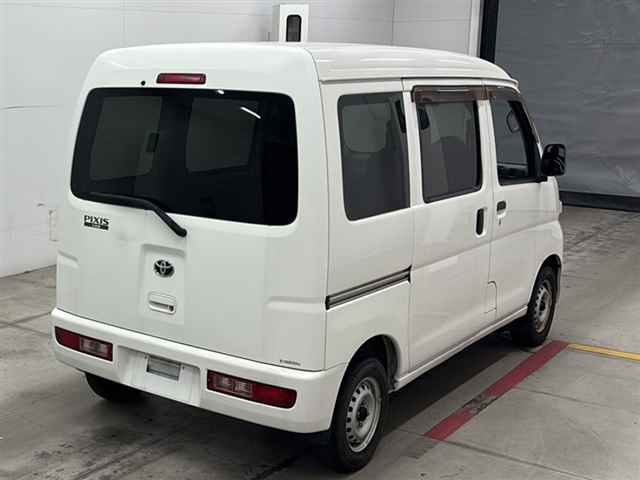 TOYOTA PIXIS VAN