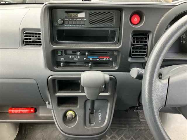 TOYOTA PIXIS VAN