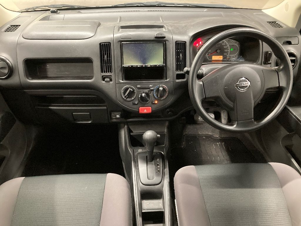 NISSAN AD