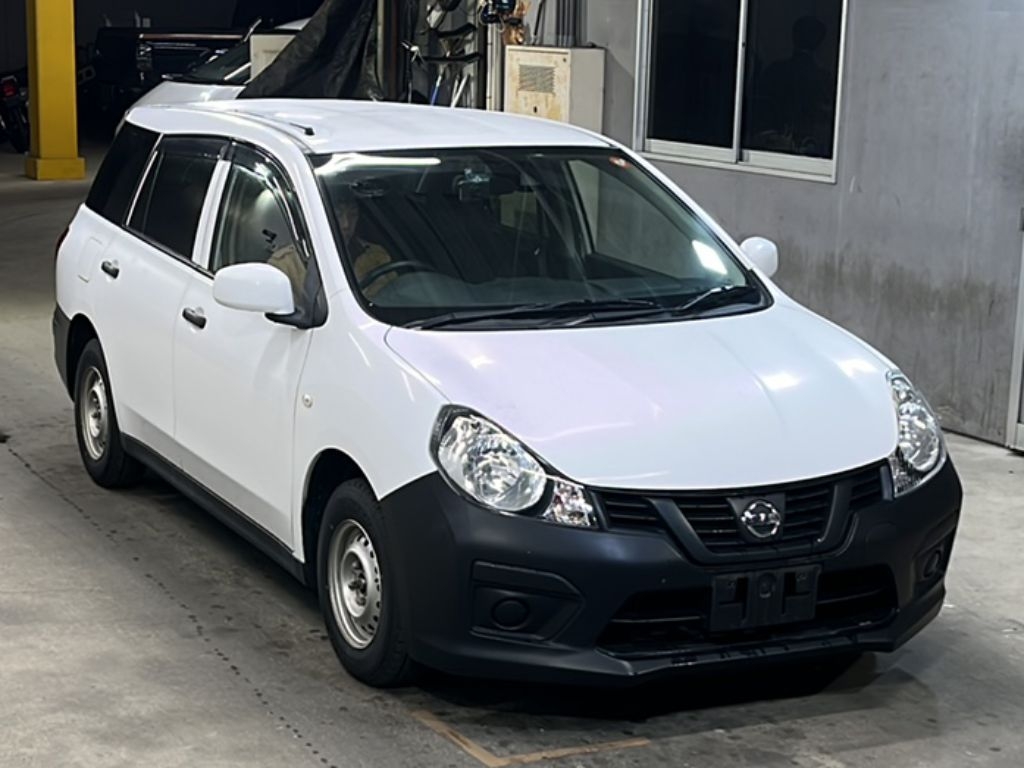 NISSAN AD