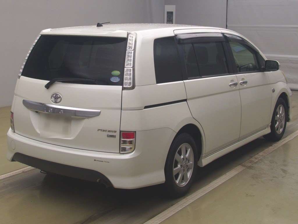 TOYOTA ISIS