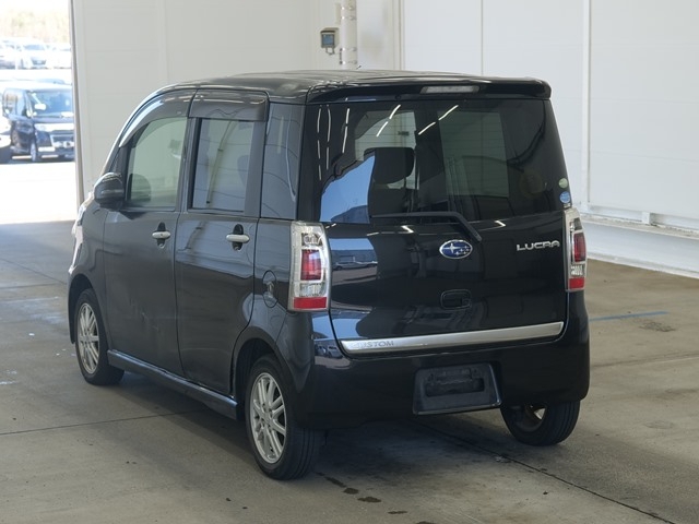 SUBARU LUCRA