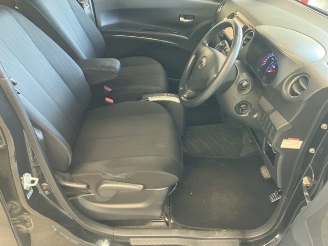 SUBARU LUCRA