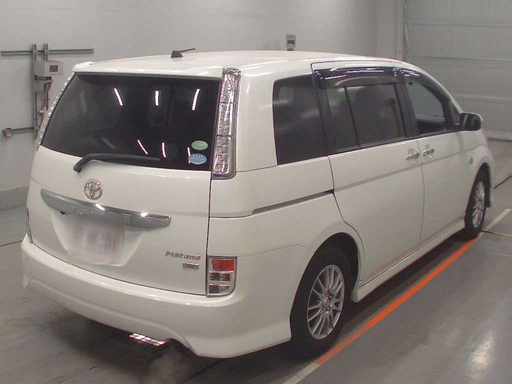 TOYOTA ISIS