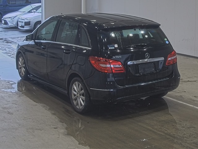 MERCEDES-BENZ B-CLASS