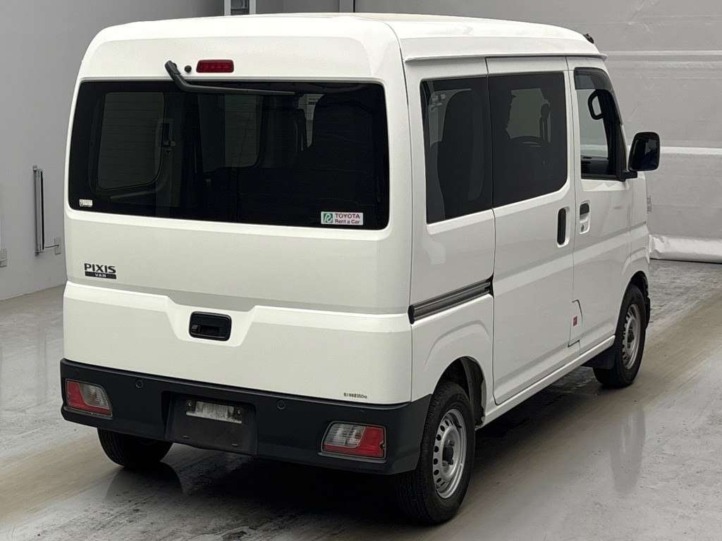 TOYOTA PIXIS VAN