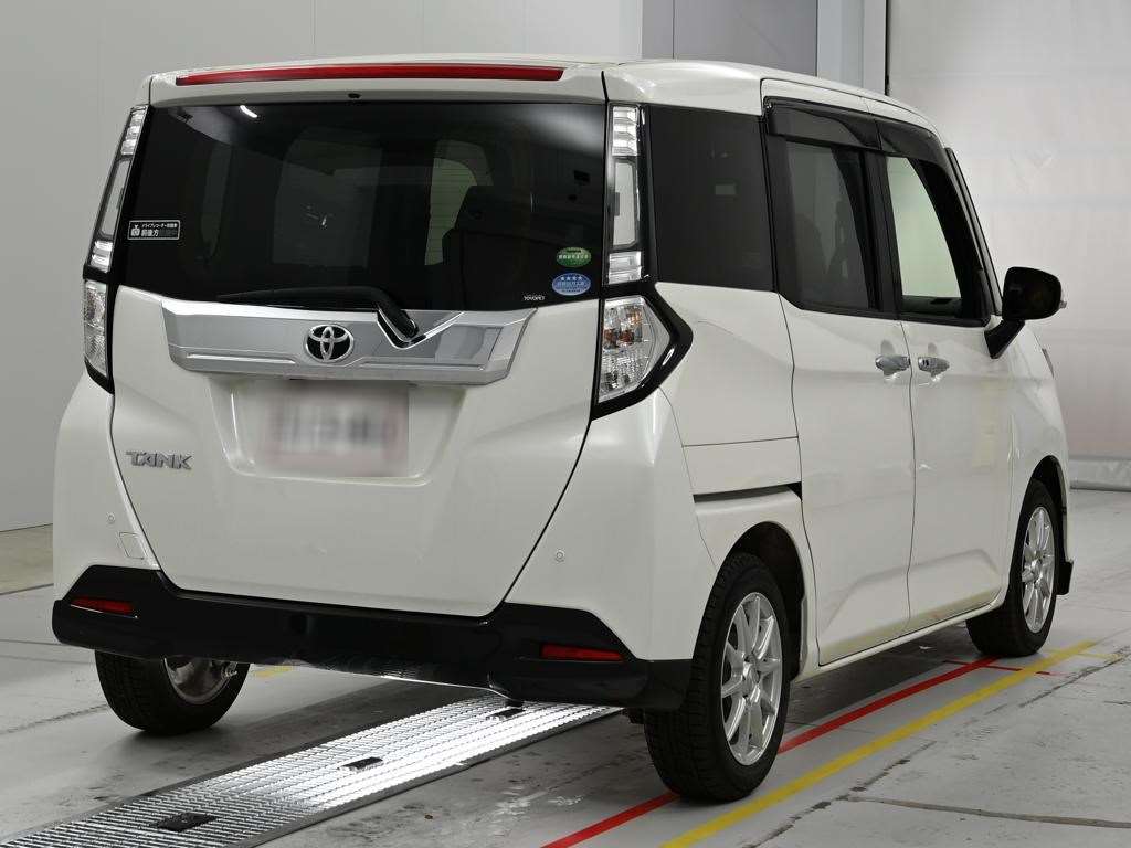 TOYOTA TANK