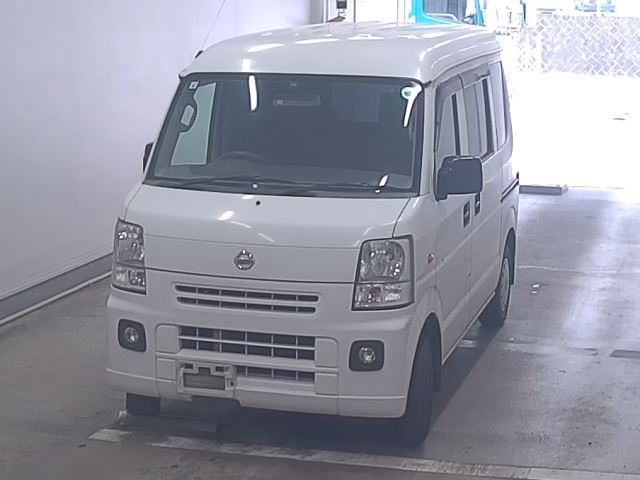 NISSAN NV100 CLIPPER