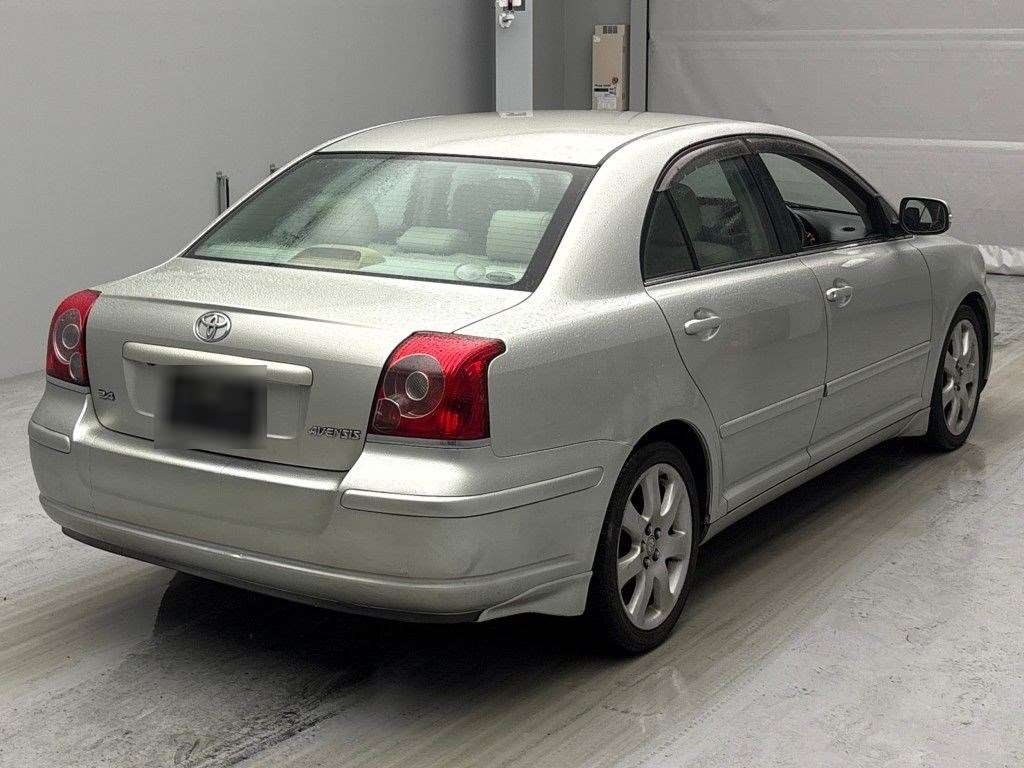 TOYOTA AVENSIS