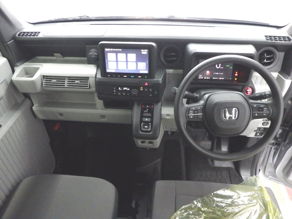 HONDA N-VAN