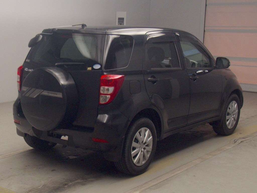 TOYOTA RUSH