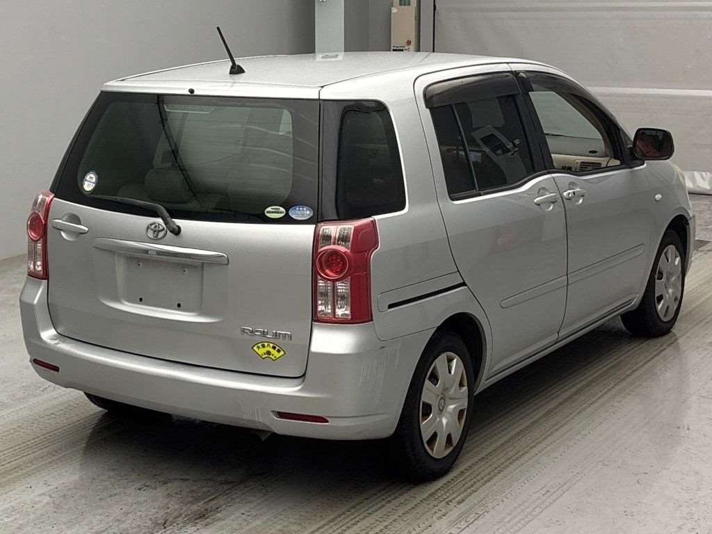 TOYOTA RAUM