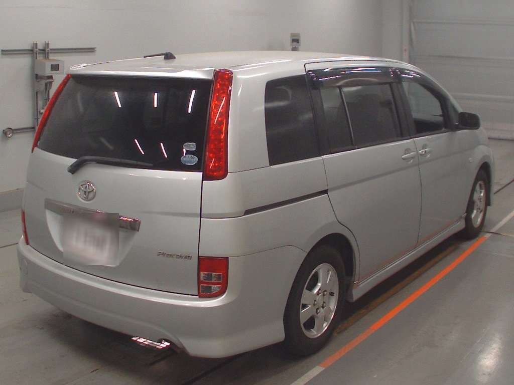 TOYOTA ISIS